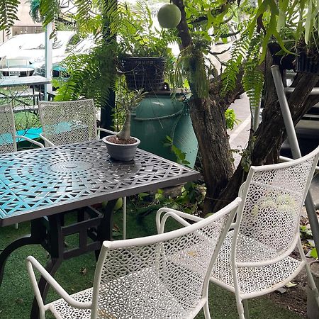 شقة The Quarter Wutthakat بانكوك المظهر الخارجي الصورة